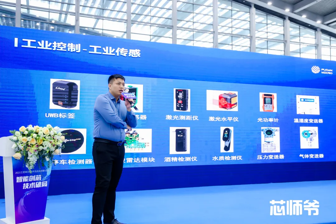 1755869097794968.jpg 2.jpg